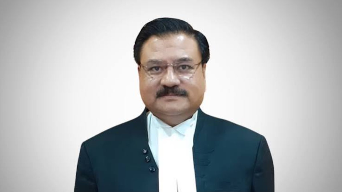 Justice Manash Ranjan Pathak transferred to Gujarat HC