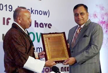 DGP UP O P Singh conferred Transformation Leadership Award
