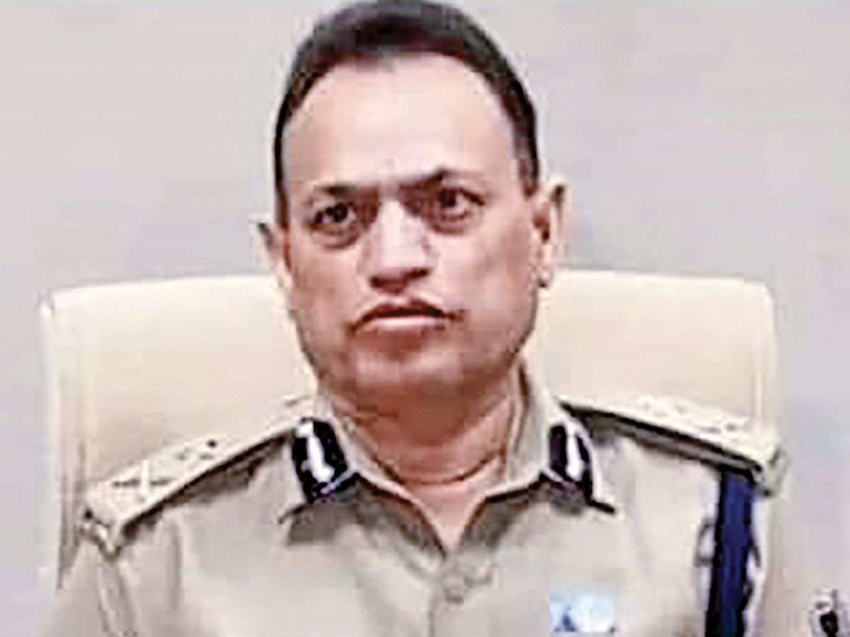 IPS officer in Gujarat resigns